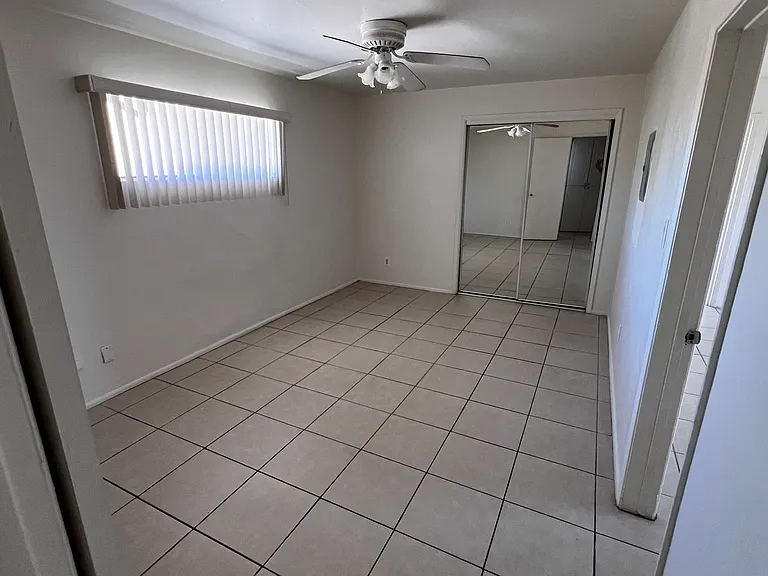 4430 N 8th Ave #8 — Photo 17