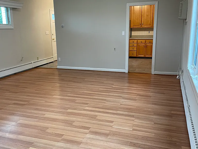 12 Crest Rd — Photo 4