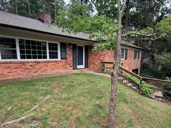 24 Warwick Pl, Asheville, NC 28804