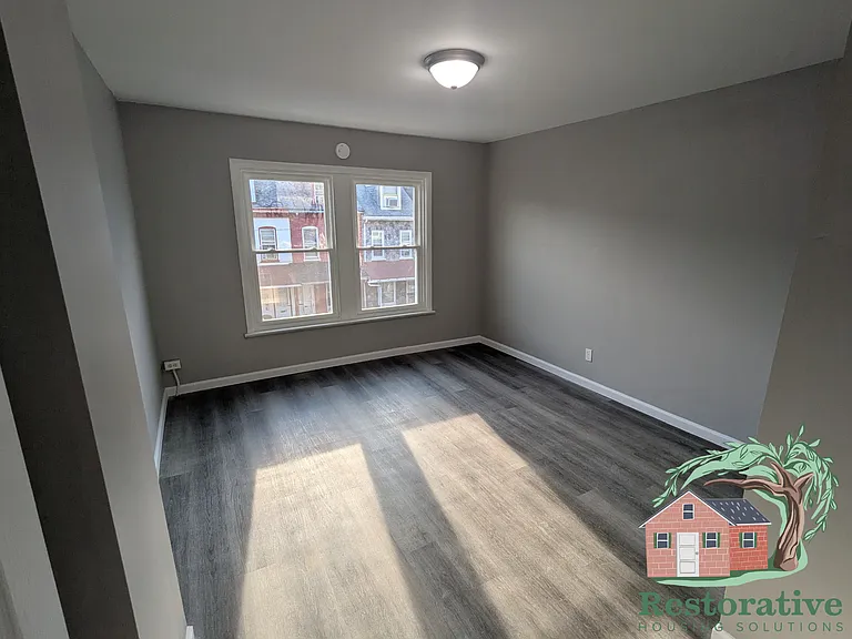 1321 Birch St — Photo 7