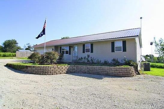1st image of 170 Dino Ln