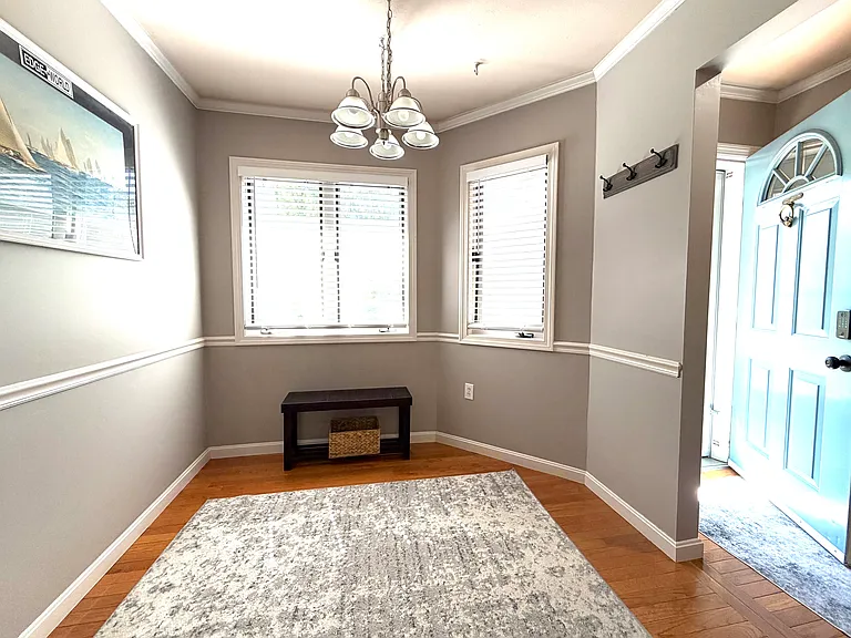 Breakfast nook or entry room.