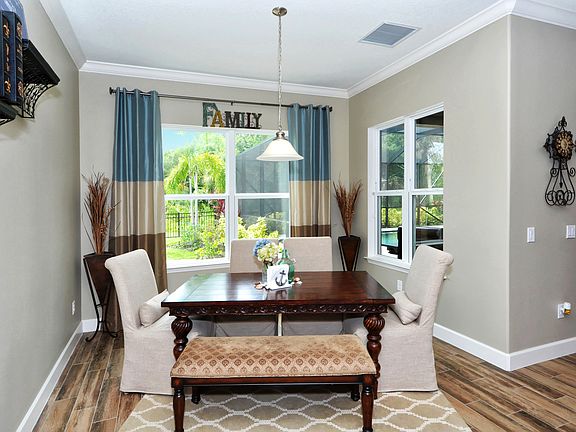 Charming Breakfast Nook
