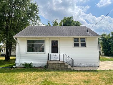 432 Elmwood Ave, South Beloit, IL 61080 | Zillow