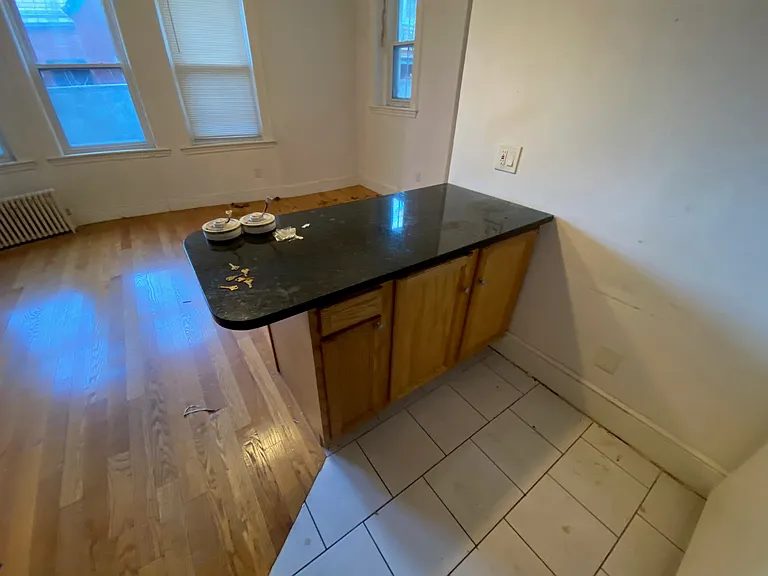 6 Ellsworth Ave — Photo 4