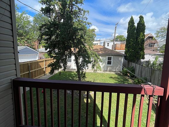 5th image of 3228 W McLean Ave #1