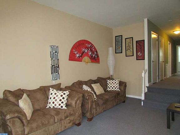 4th image of 8326 Summerdale Ave