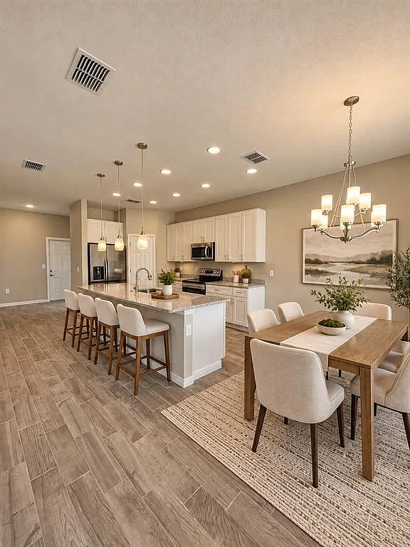 4 bed, 2.0 bath, 1750 sqft, $1,995 — Photo 4