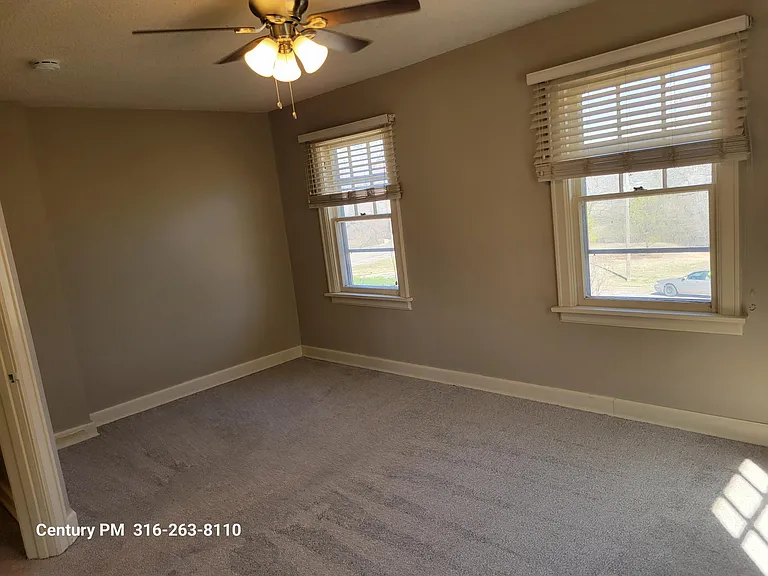 3419 Edgemont St — Photo 10