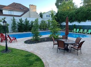 314 Boscombe Ave, Staten Island, NY