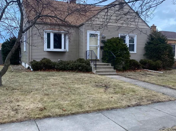 7803 23rd Ave, Kenosha, WI 53143