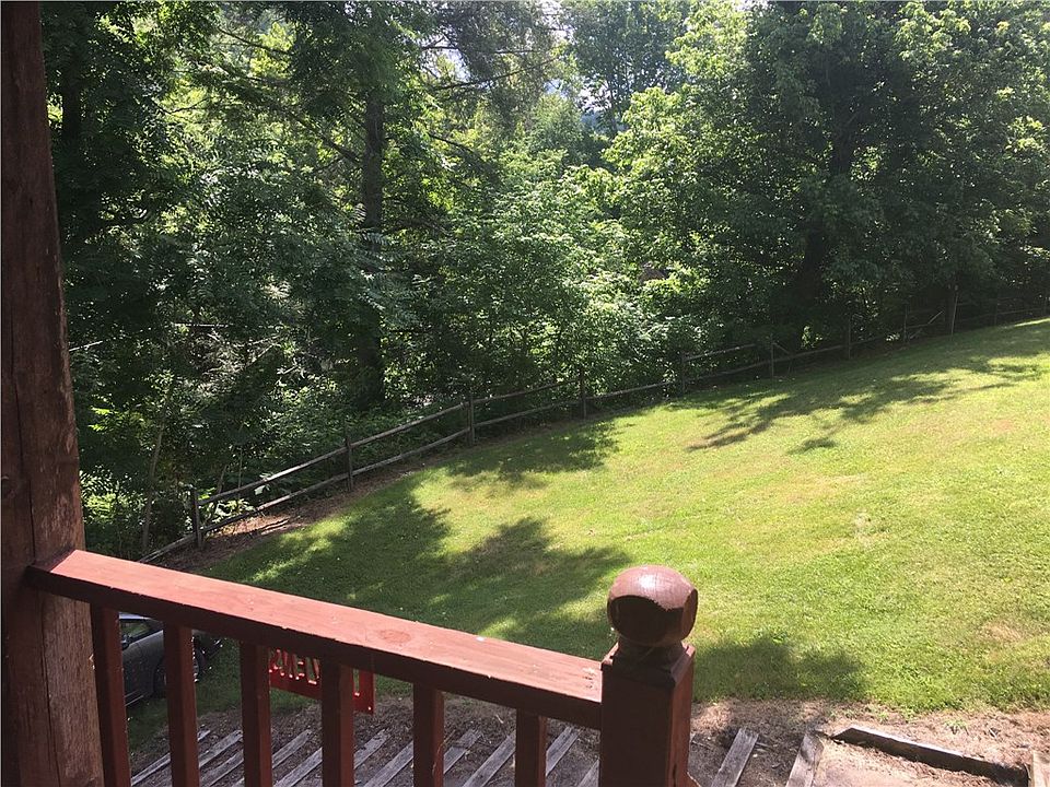 2nd image of 486 Long Hollow Rd