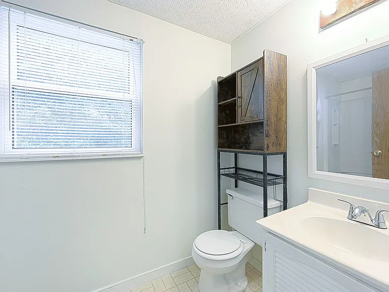 10504 Moorwood Ridge Cir — Photo 18