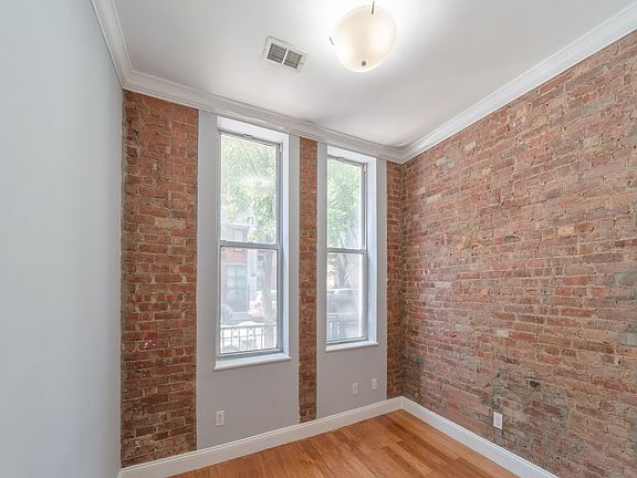 2nd image of 27 E 7th St #W