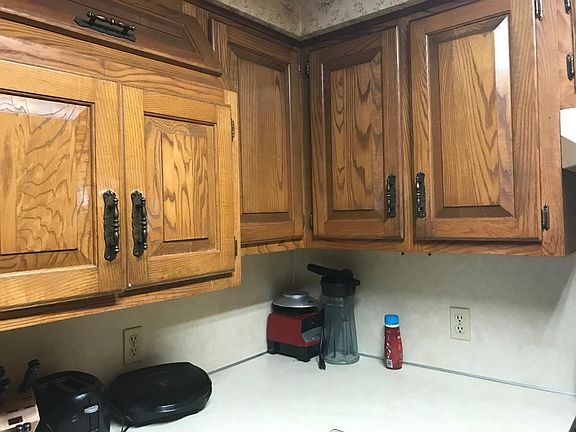 3rd image of 2455 N Center St