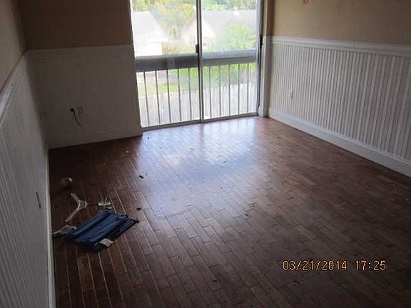 4th image of 15917 SW 90th Ct #A