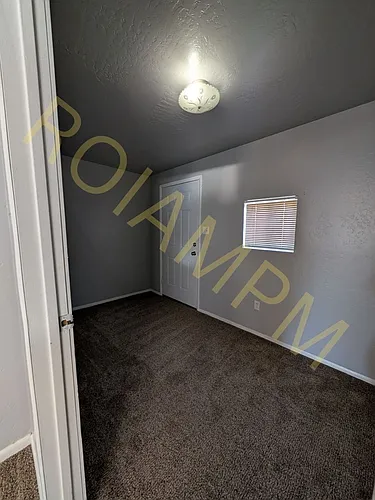 523 5th St Photo 1