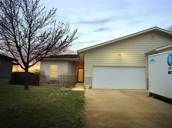 5007 Breckenridge Ave, Kansas City, MO 64136