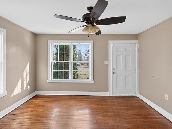 5th image of 1409 Collegeview Dr
