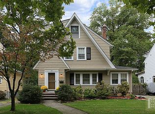 87 Gordonhurst Ave, Montclair, NJ 07043