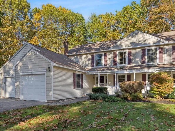 22 Winchester Court #22, Kennebunk, ME 04043