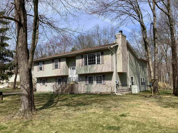 28 Tracy Road, New Paltz, NY 12561