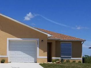 1305 NE 8th Pl, Cape Coral, FL 33909