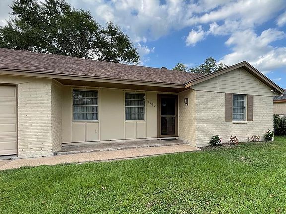 2nd image of 1227 Sunny Drive