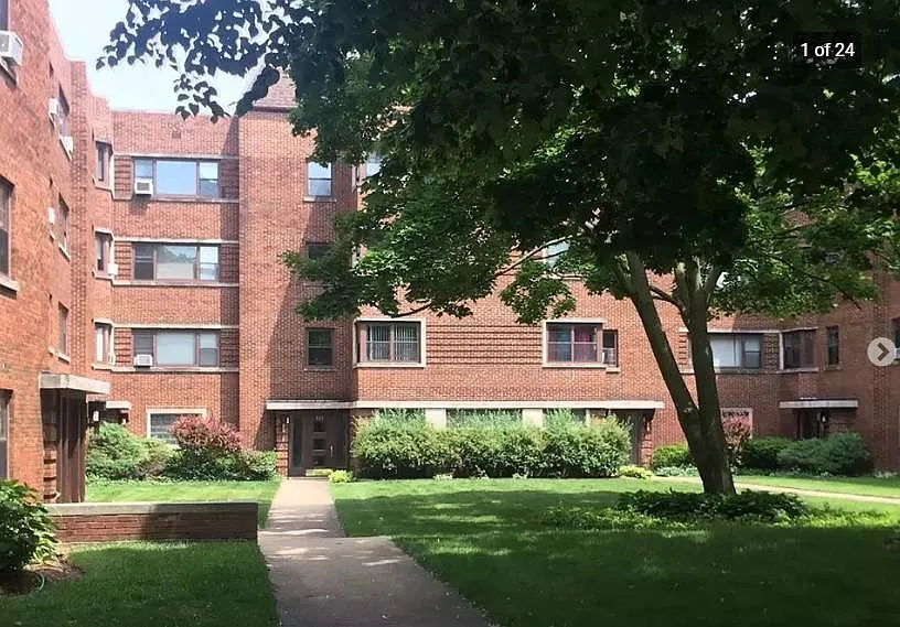 549-607 Sheridan Rd. — Photo 2