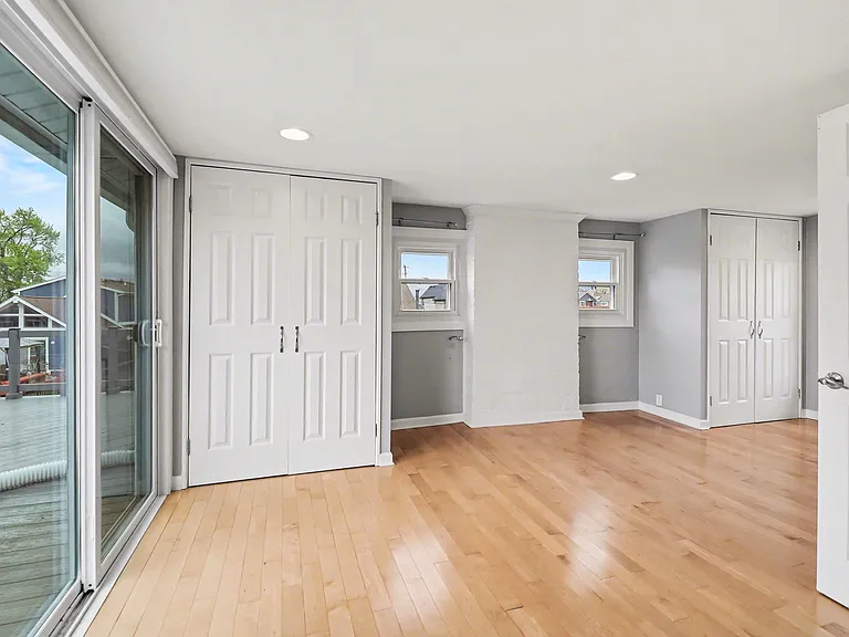 1430 Rossdale Dr — Photo 11