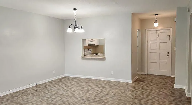 1420 SE 4th Ave #2 — Photo 8