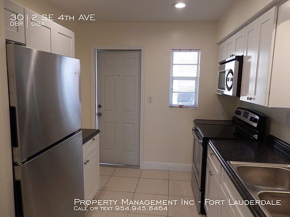 3rd image of 3012 SE 4th Ave