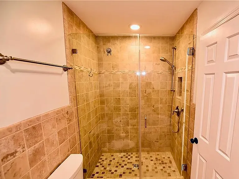 510 Squire Cir — Photo 15