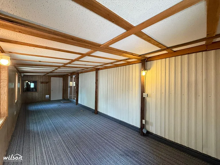 809 W Washington Ave — Photo 5