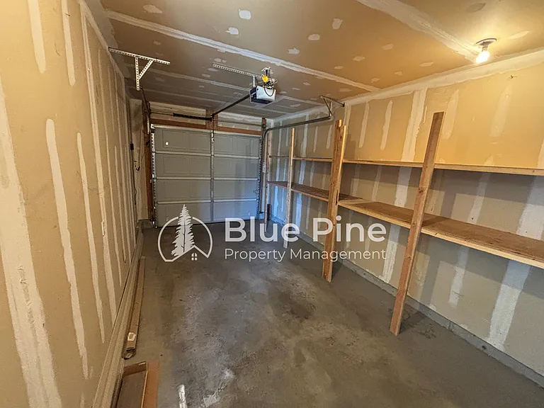 3920 E Deloy Dr — Photo 21