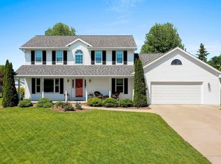 1924 Sagebrush Way, Green Bay, WI 54311