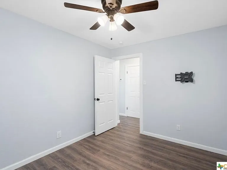 610 Vernon St — Photo 10