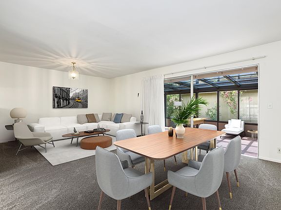 3rd image of 300 Moreton Bay Ln Unit 2