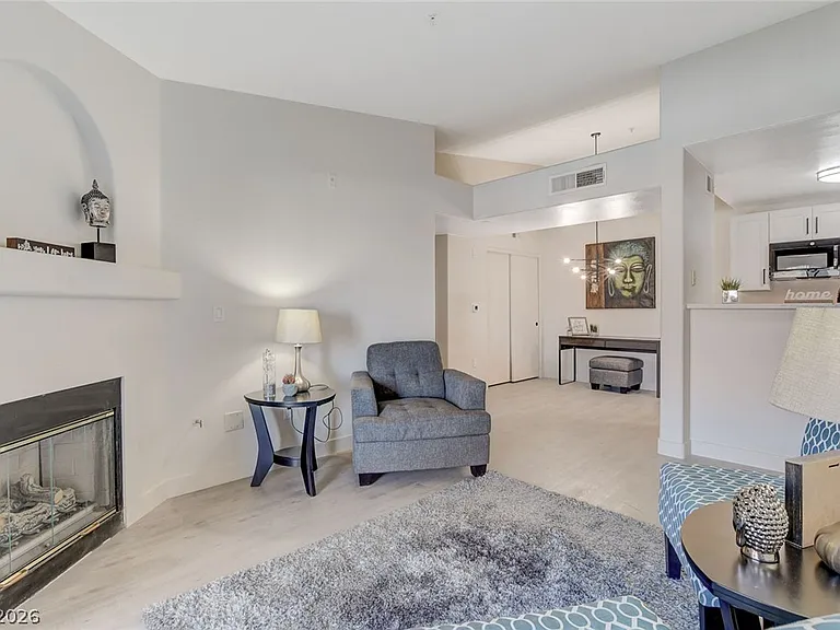 950 Seven Hills Dr #1422 — Photo 12