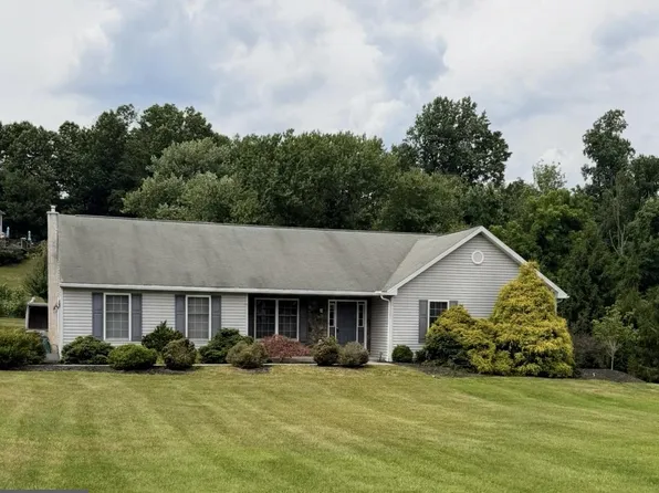 44 Beaver Valley Ct, Birdsboro, PA 19508