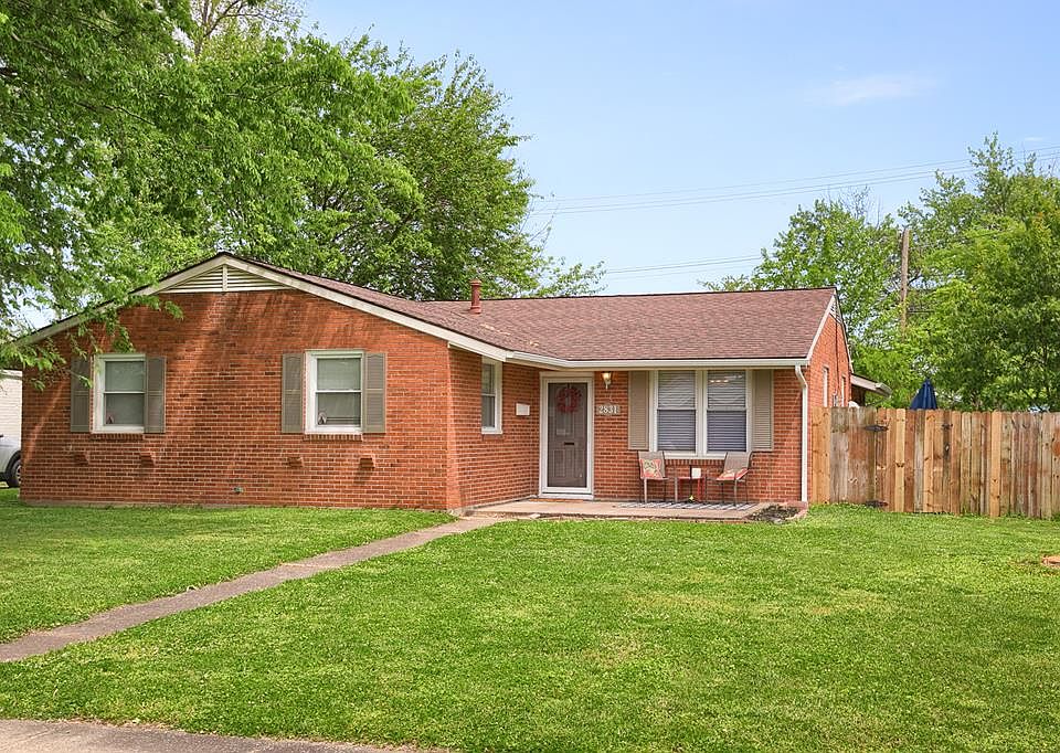 1st image of 2831 Delaware Dr