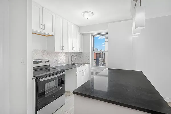 Rented by Empire State Administrative Service LP | media 2