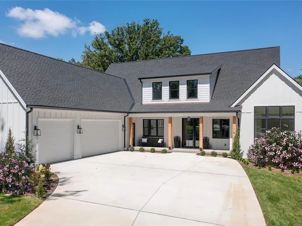 12311 Harflo Ln, Saint Louis, MO 63131