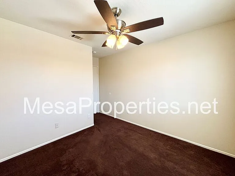 14451 Green River Rd — Photo 29
