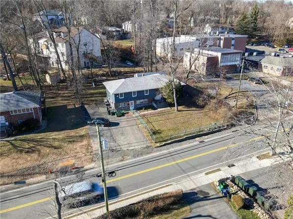 30 N Saddle River Road, Airmont, NY 10952