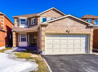 15 Houndtrail Dr #E10, Toronto, ON M1C 4J8