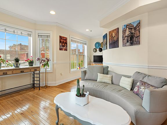 5th image of 726 23rd St #B