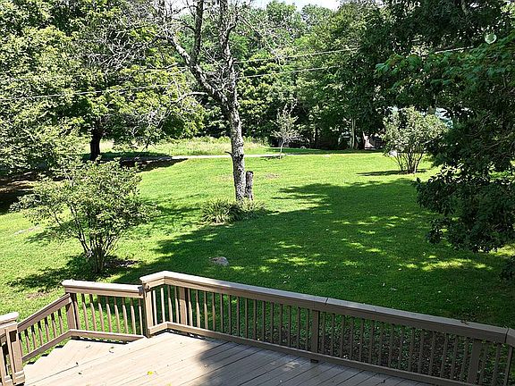 4th image of 607 Doe Ridge Rd