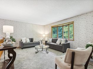 22200 Raven St NW, Oak Grove, MN 55011