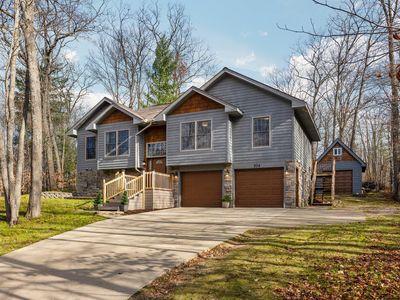 304 Michaywe Dr, Gaylord, MI, 49735